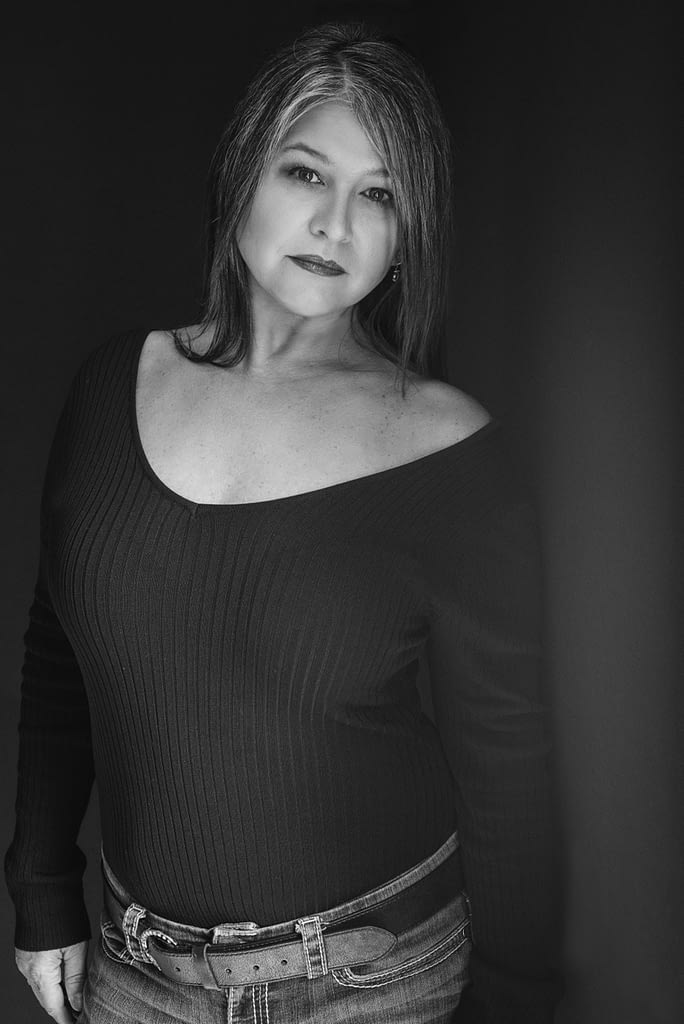 750_8544-Edit NWI glamour photographer, NWI portrait photographer, Indiana photographer, modern glamour photographer